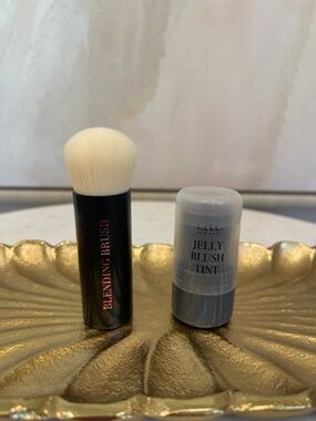 NWOT Nicole Miller Jelly Blush Tint Stick - Cream Blush with Blending Brush